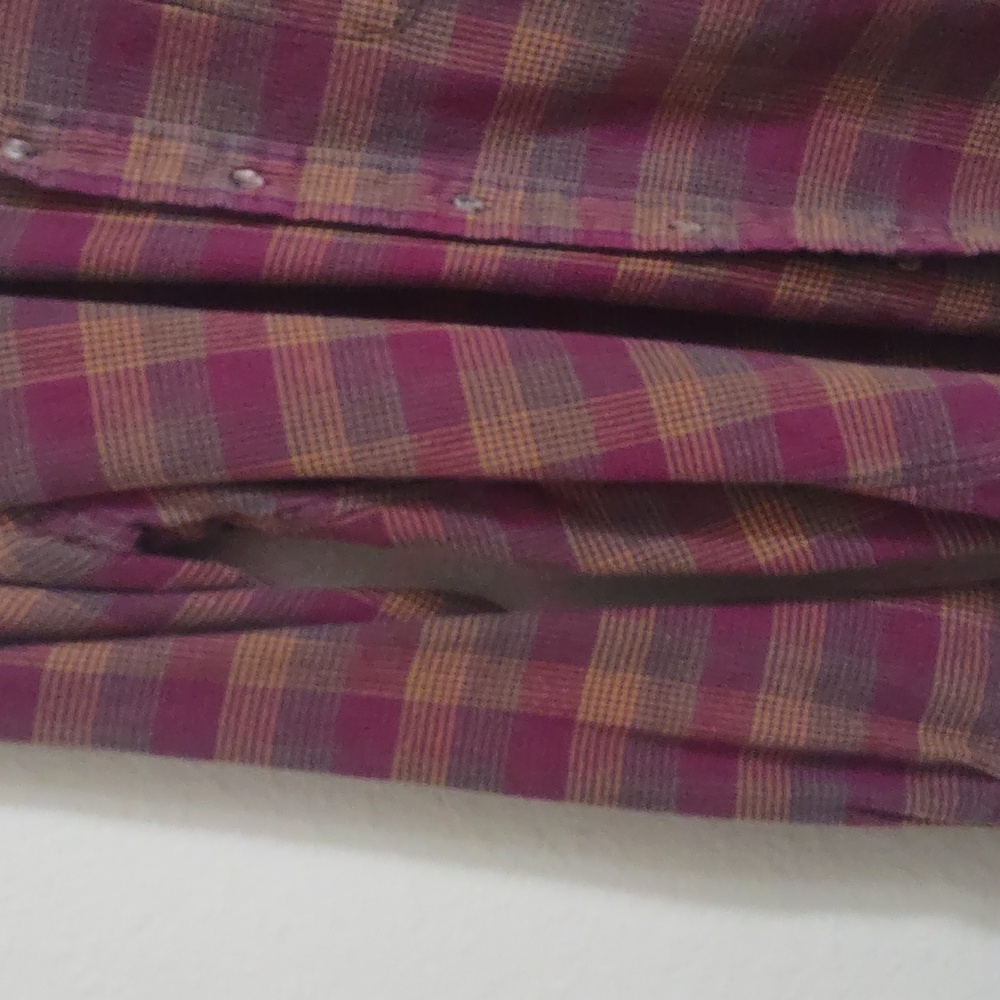 SLIGHTLY USED CAMBRIDGE CLASSICS LONG SLEEVE PLAID SIZE SMALL 100%COTTON - Picture 5 of 12